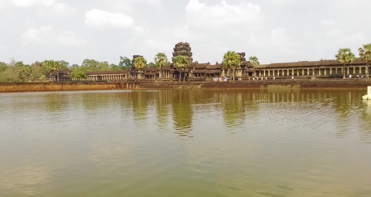 アンコールワット（遠景）